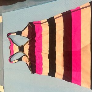 Lululemon cool racerback tank size 8 Pink stripes